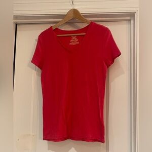 ⭐️Faded Glory Women's V-Neck Tee in Bright Red